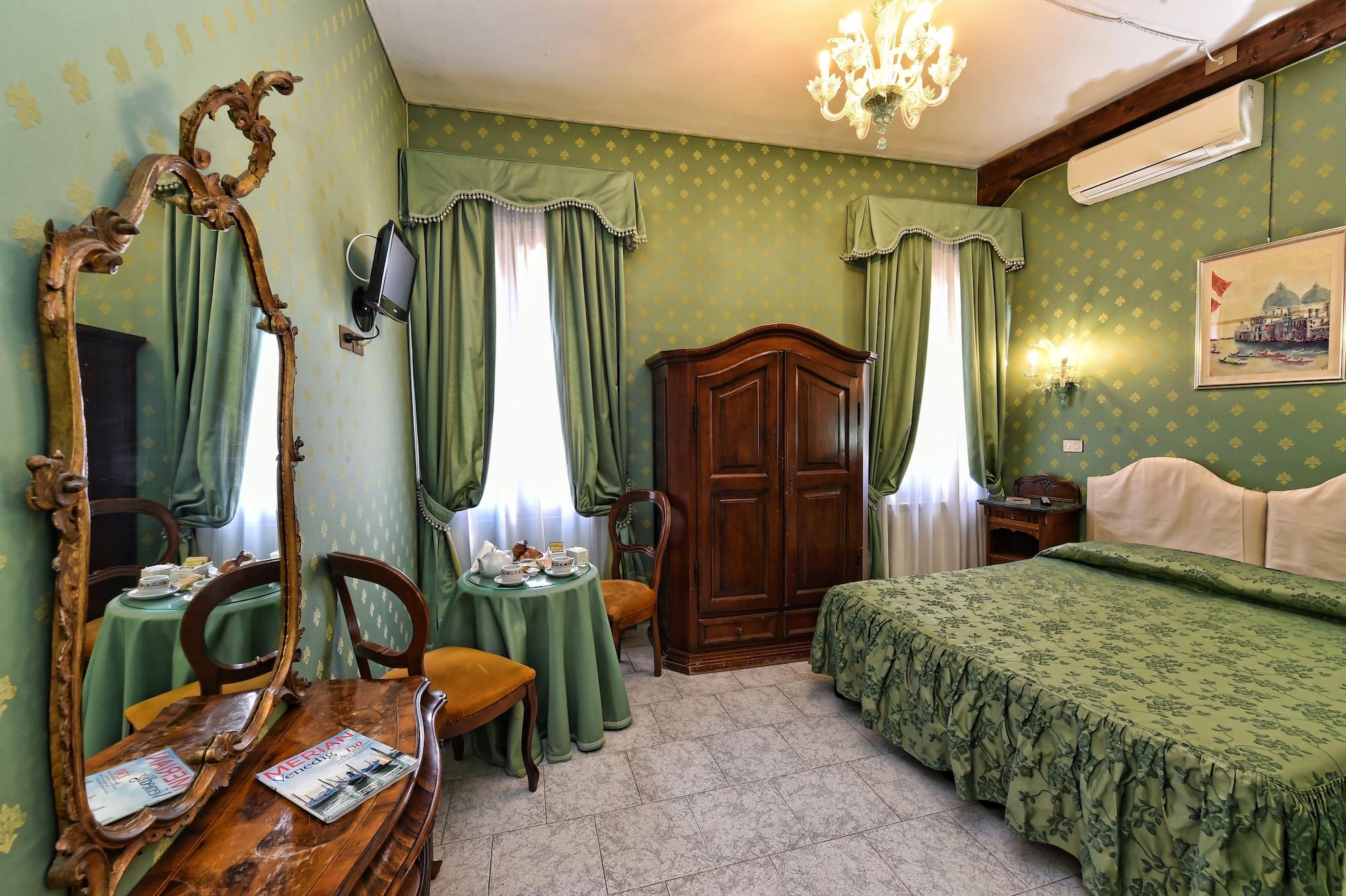Rosa Hotel Venecia